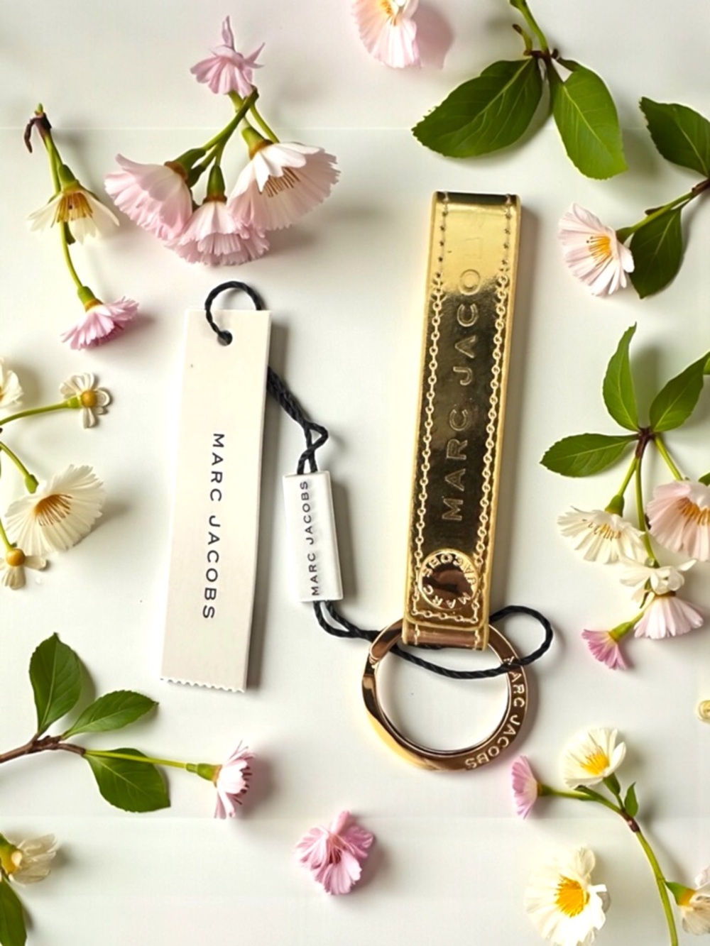 Marc Jacobs  Logo Keychain | Designer Strap Key Ring | Luxury Gift‎ NWT - Picture 2 of 11